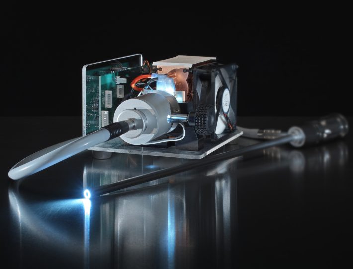 Photonic_Endoskopie-Lichtquelle_Hardware-Entwicklung-710x540.jpg